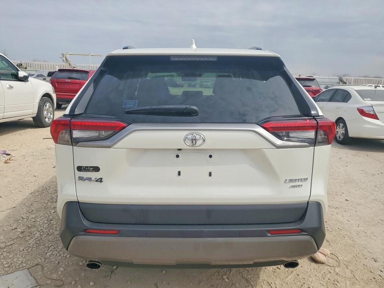 2019 Toyota Rav4 Limited - Фото 6