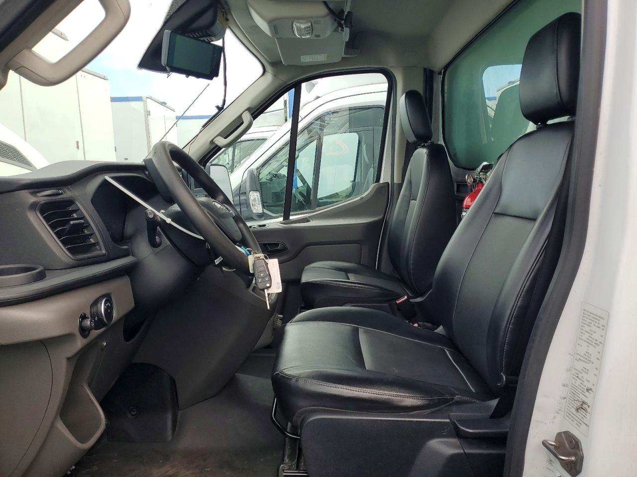 2020 Ford Transit Delivery Truck - Фото 7