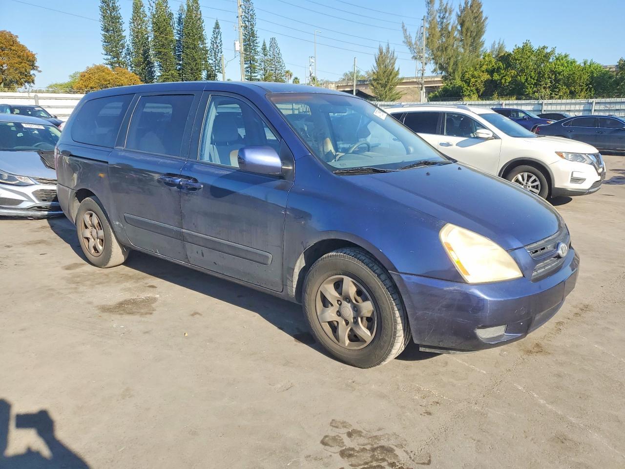 2006 Kia Sedona Lx - Фото 4