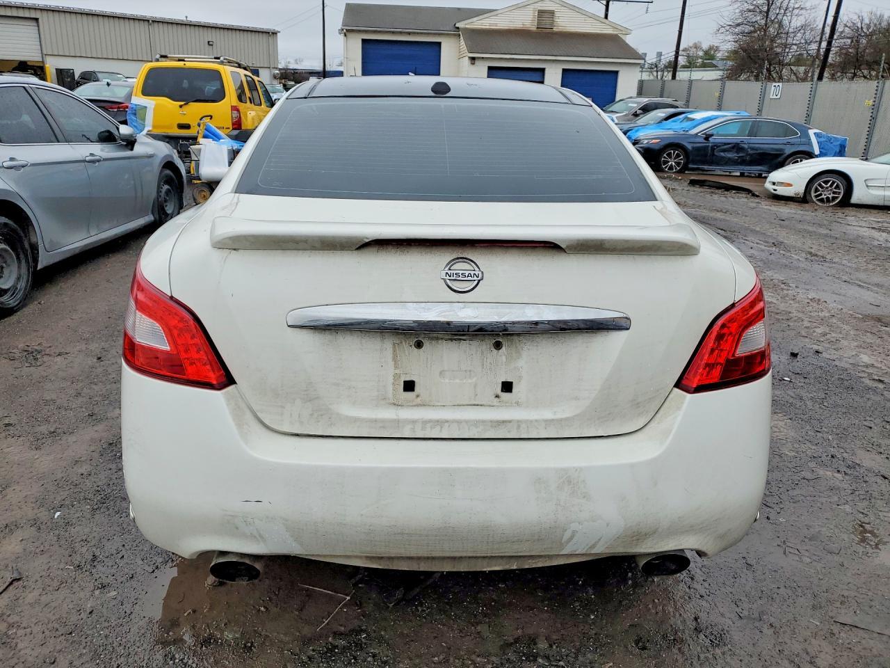 2010 Nissan Maxima 3.5 S - Фото 6