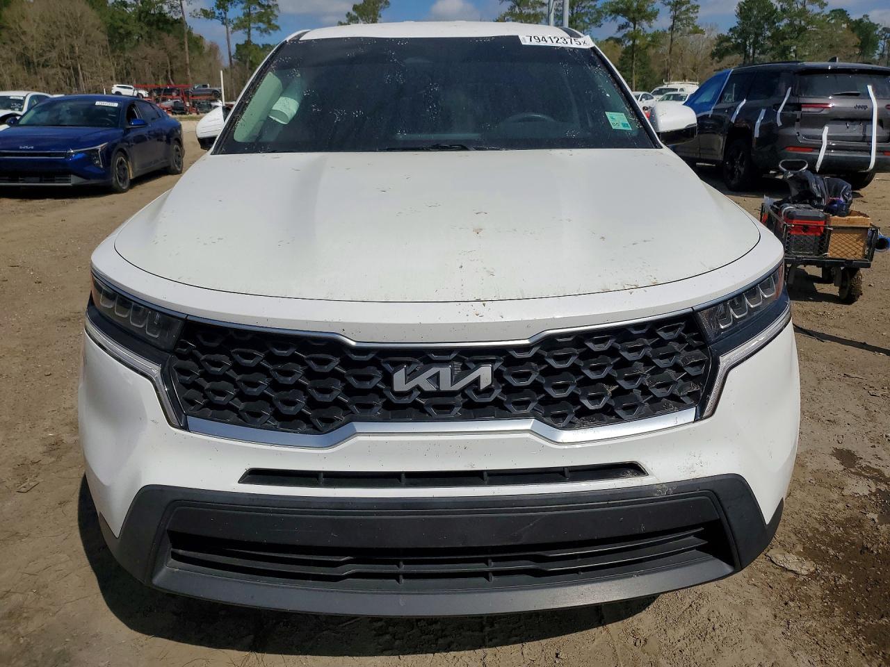 2023 Kia Sorento Lx - Image 5