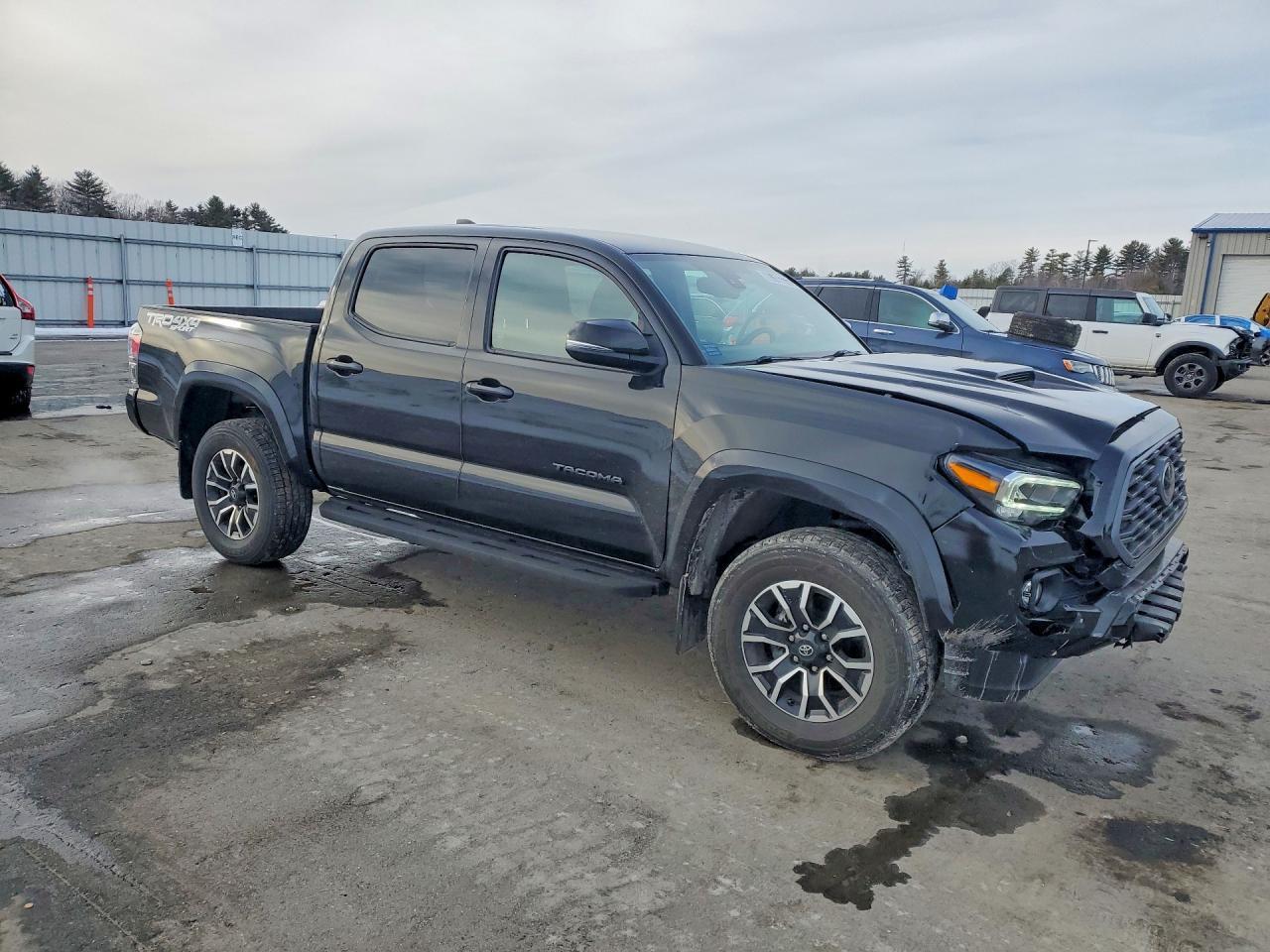 2023 Toyota Tacoma Trd Sport - Image 4