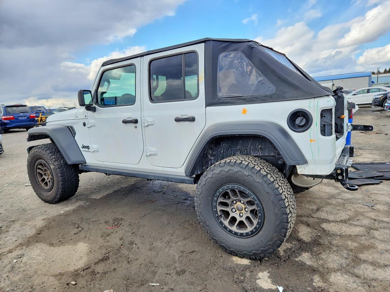 2020 Jeep Wrangler Unlimited Sport - Фото 2