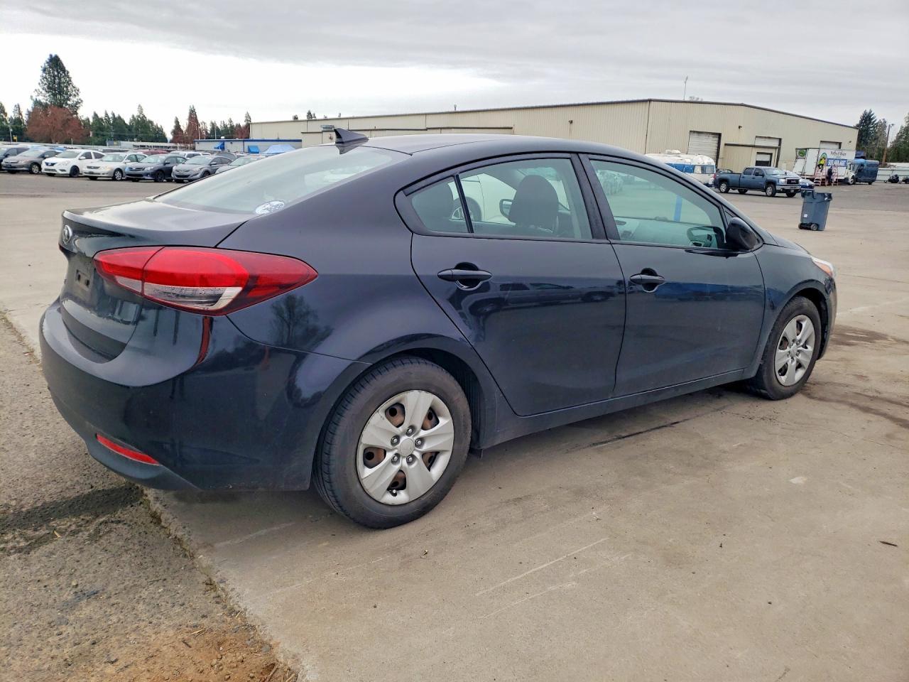 2018 Kia Forte Lx - Image 3
