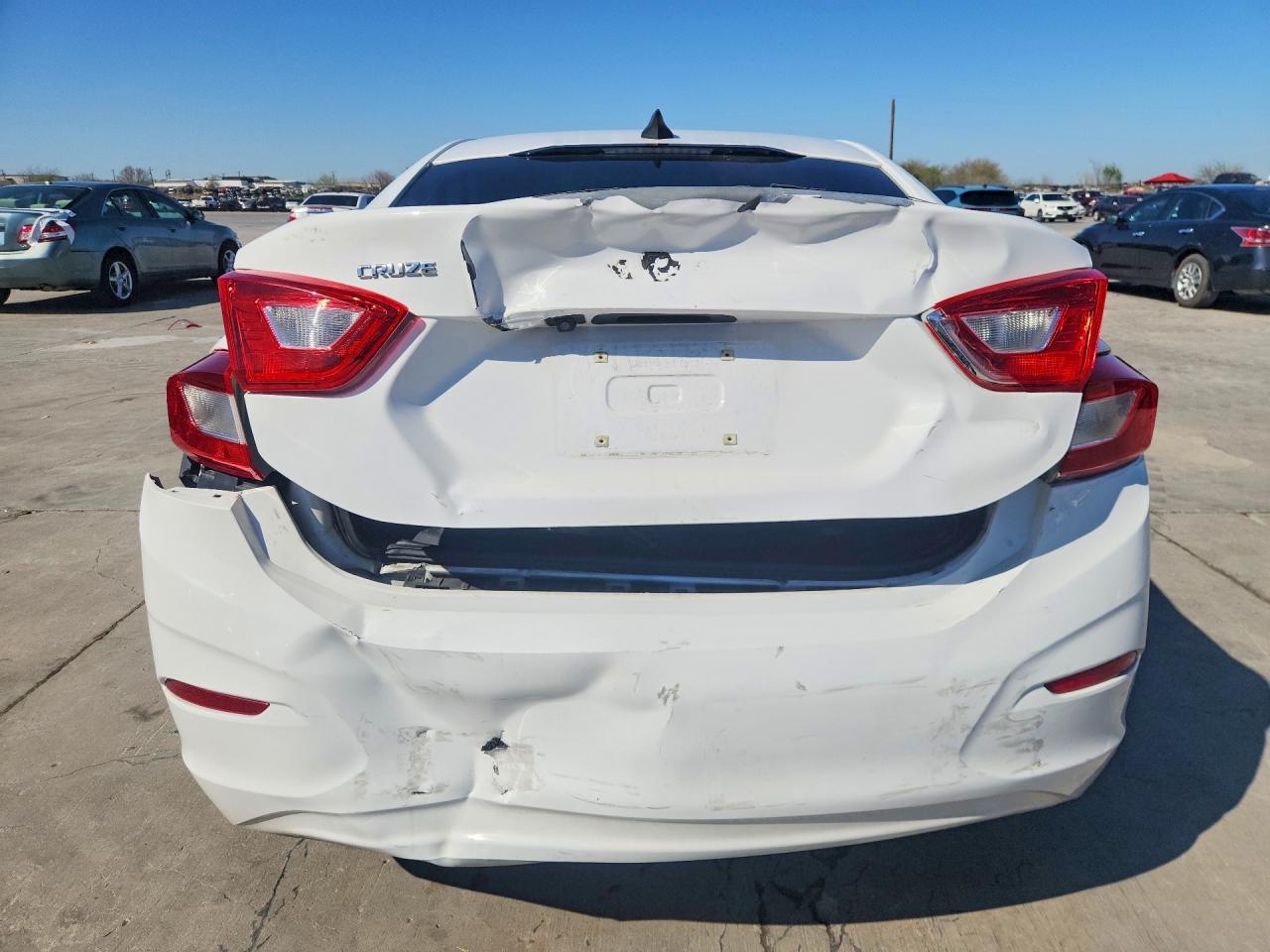 2017 Chevrolet Cruze Ls - Фото 6