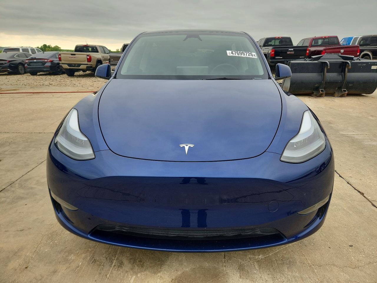 2024 Tesla Model Y - Image 5