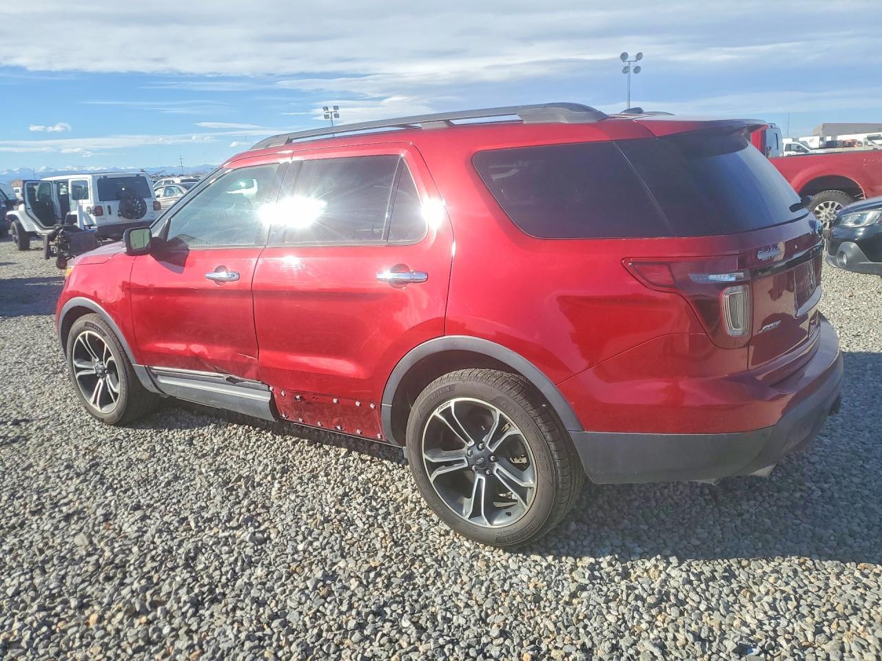2014 Ford Explorer Sport - Image 2