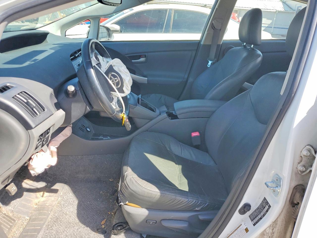 2010 Toyota Prius Iv - Image 7