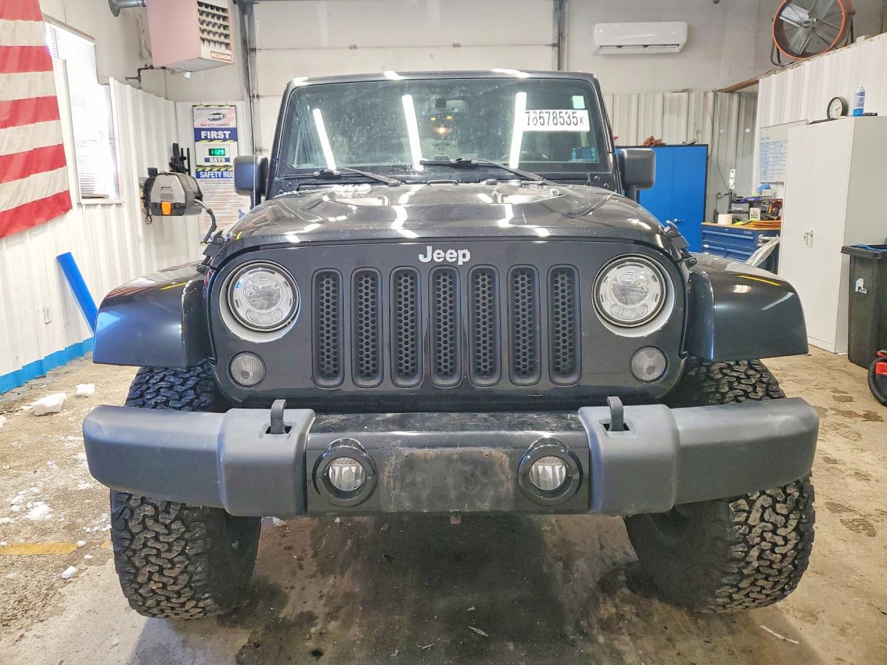 2017 Jeep Wrangler Unlimited Sahara - Фото 5