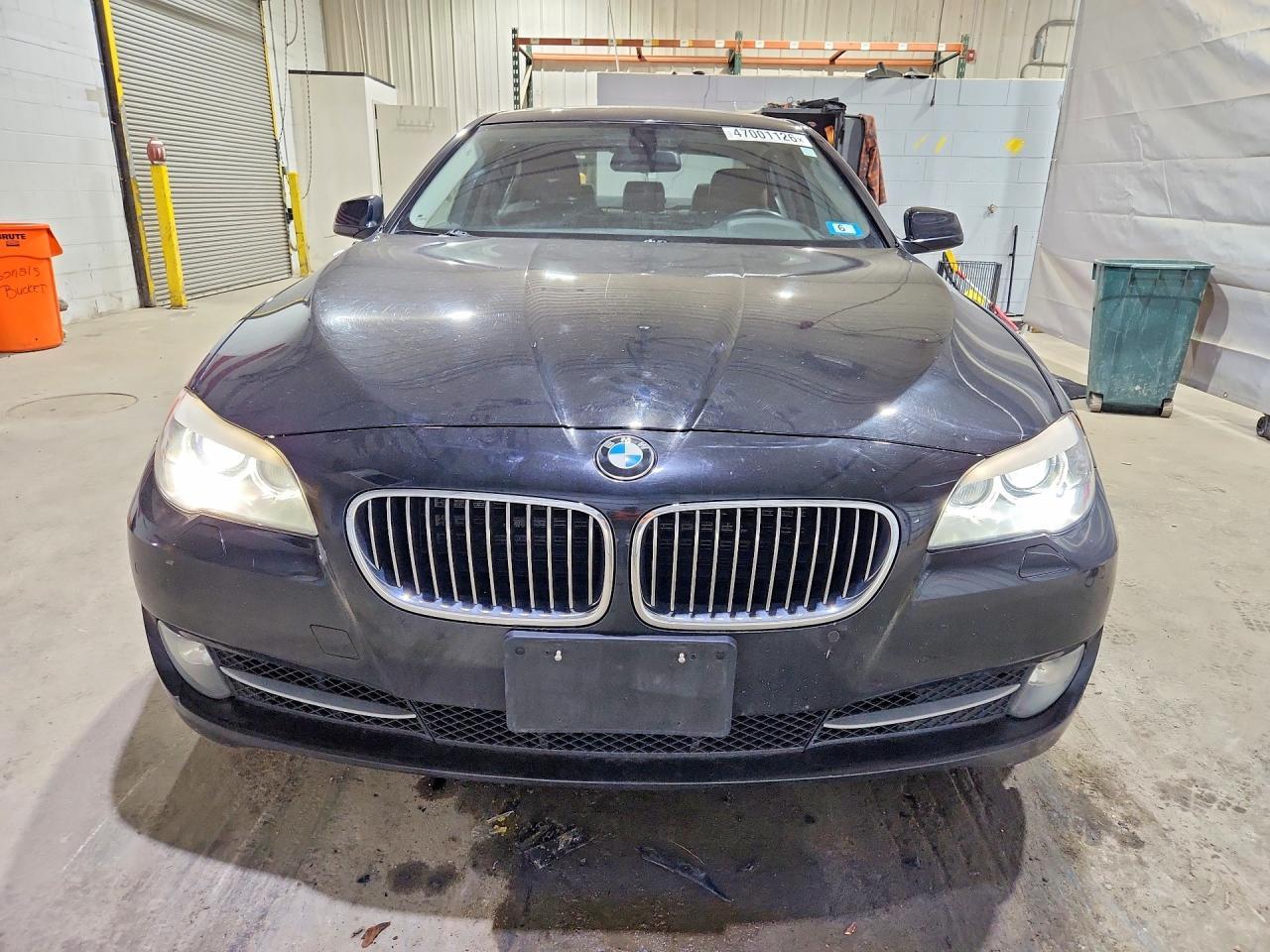 2011 BMW 5 Series - Фото 5