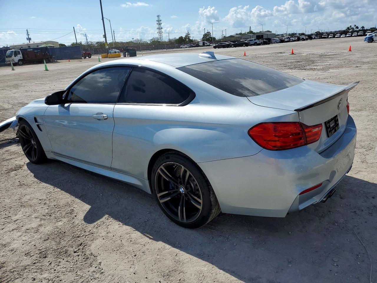 2016 BMW M4 - Фото 2