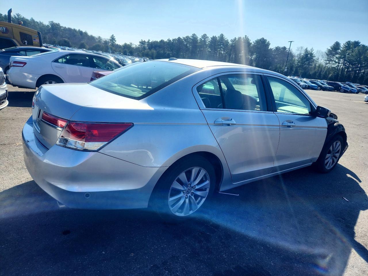2011 Honda Accord Exl - Image 3