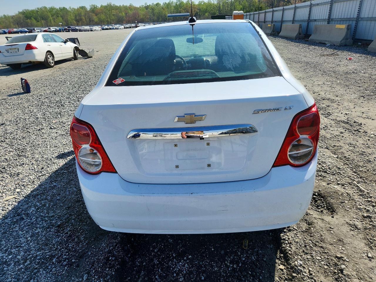 2016 Chevrolet Sonic Lt - Фото 6