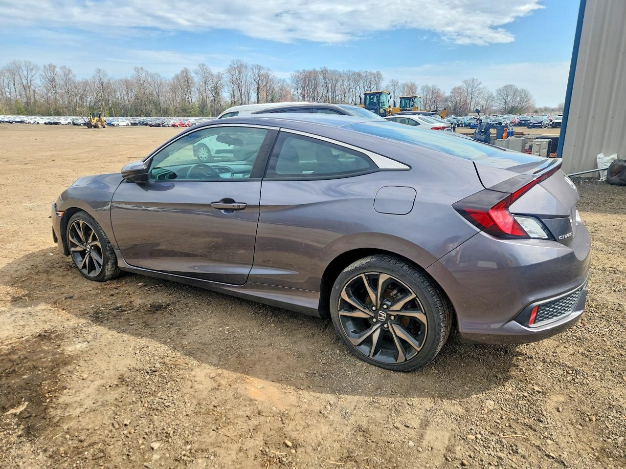 2019 Honda Civic Sport - Фото 2