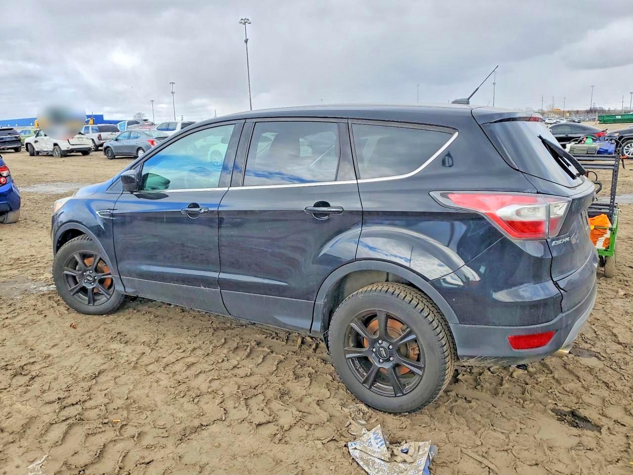2017 Ford Escape Se - Фото 3