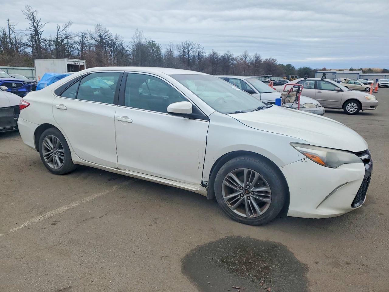 2015 Toyota Camry Se - Фото 4