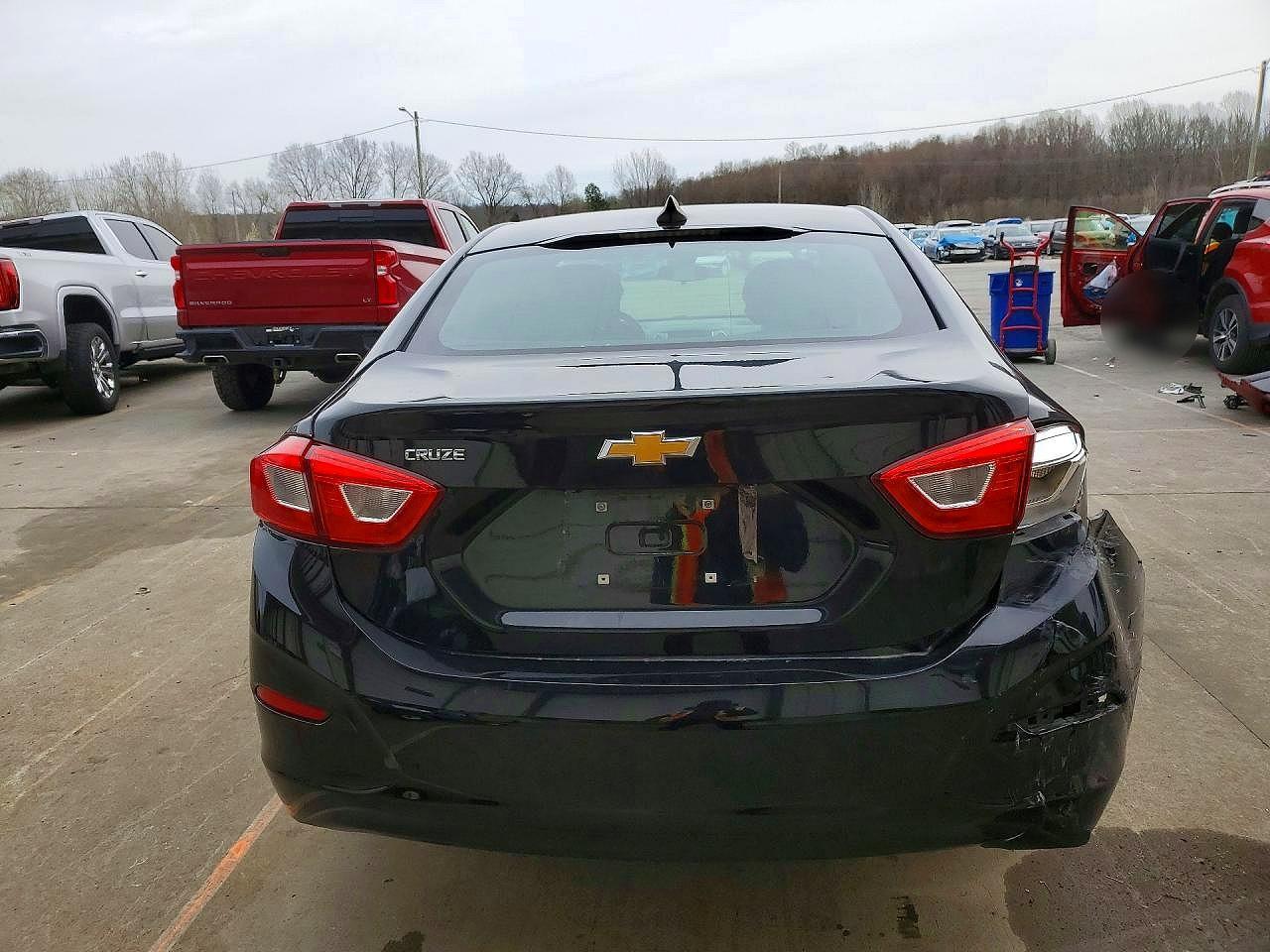 2019 Chevrolet Cruze Ls - Фото 6
