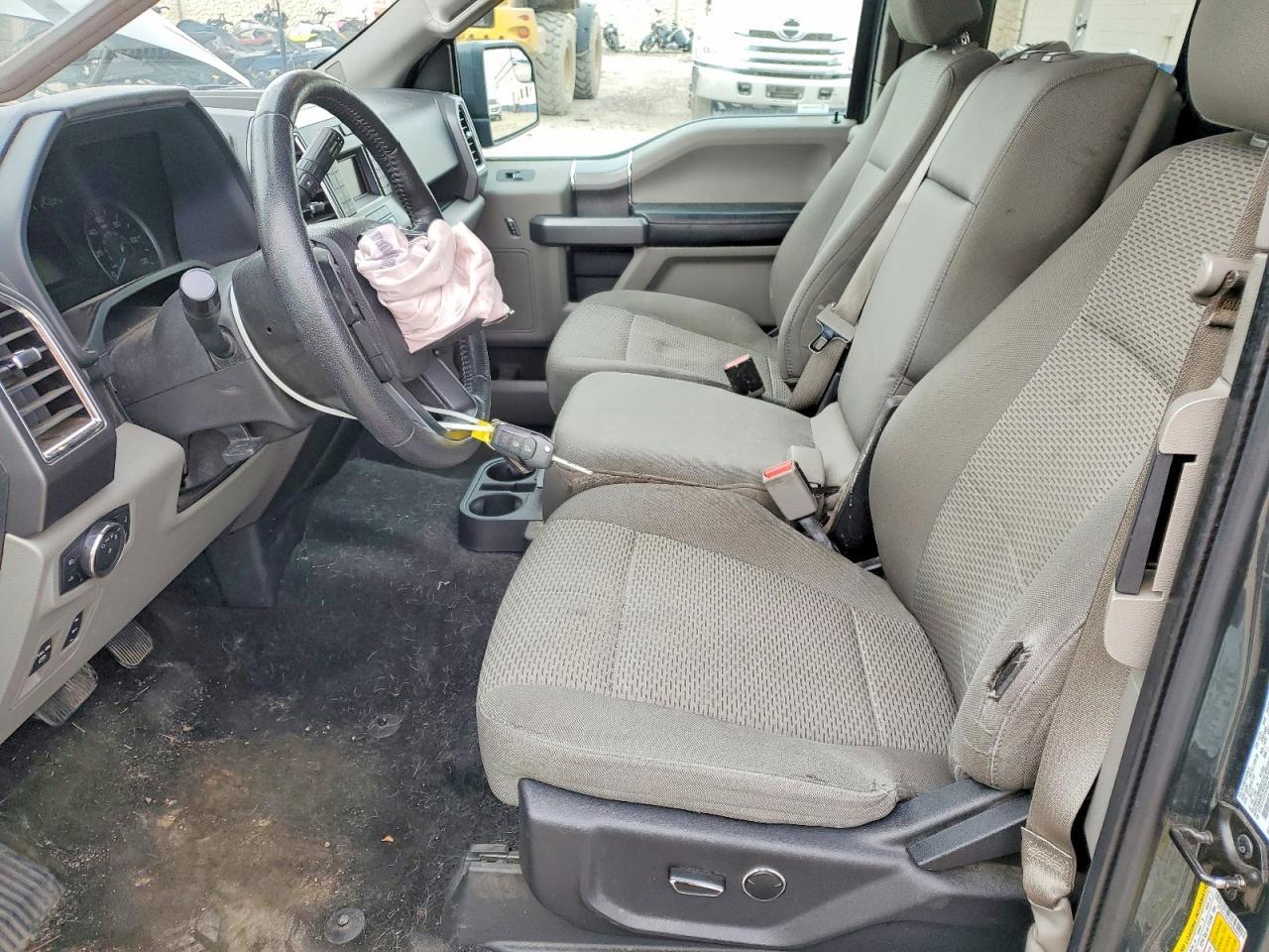 2015 Ford F150 Super Cab - Фото 7