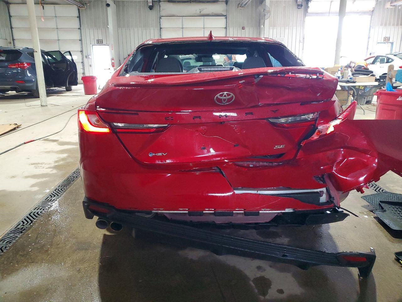 2025 Toyota Camry Se - Фото 6