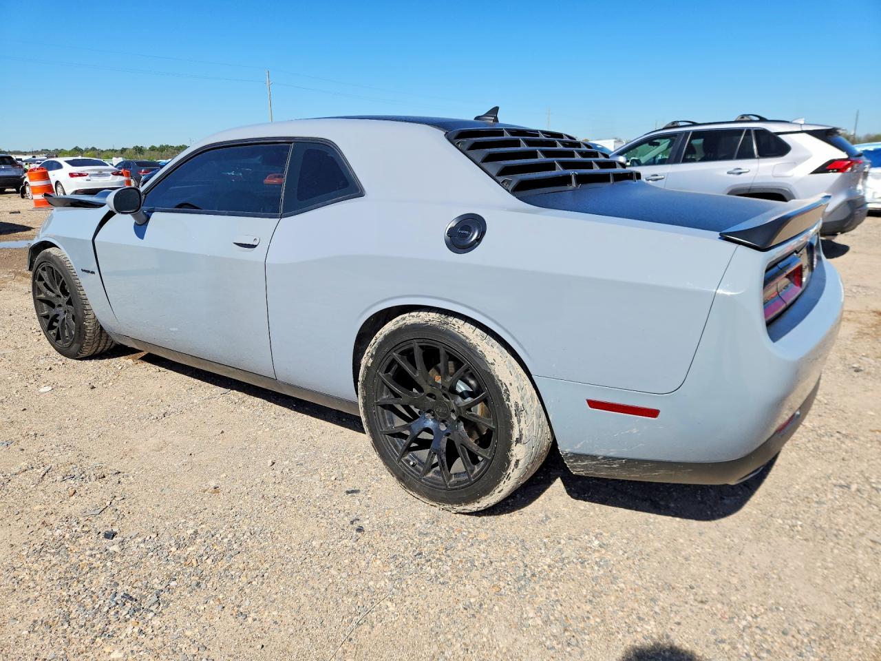2020 Dodge Challenger R - Image 2