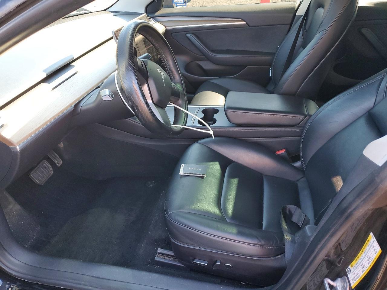 2022 Tesla Model 3 - Фото 7