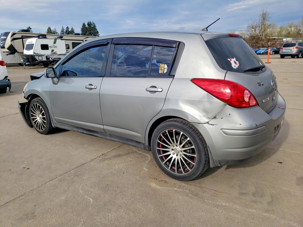 2007 Nissan Versa 1.8 S - Image 2