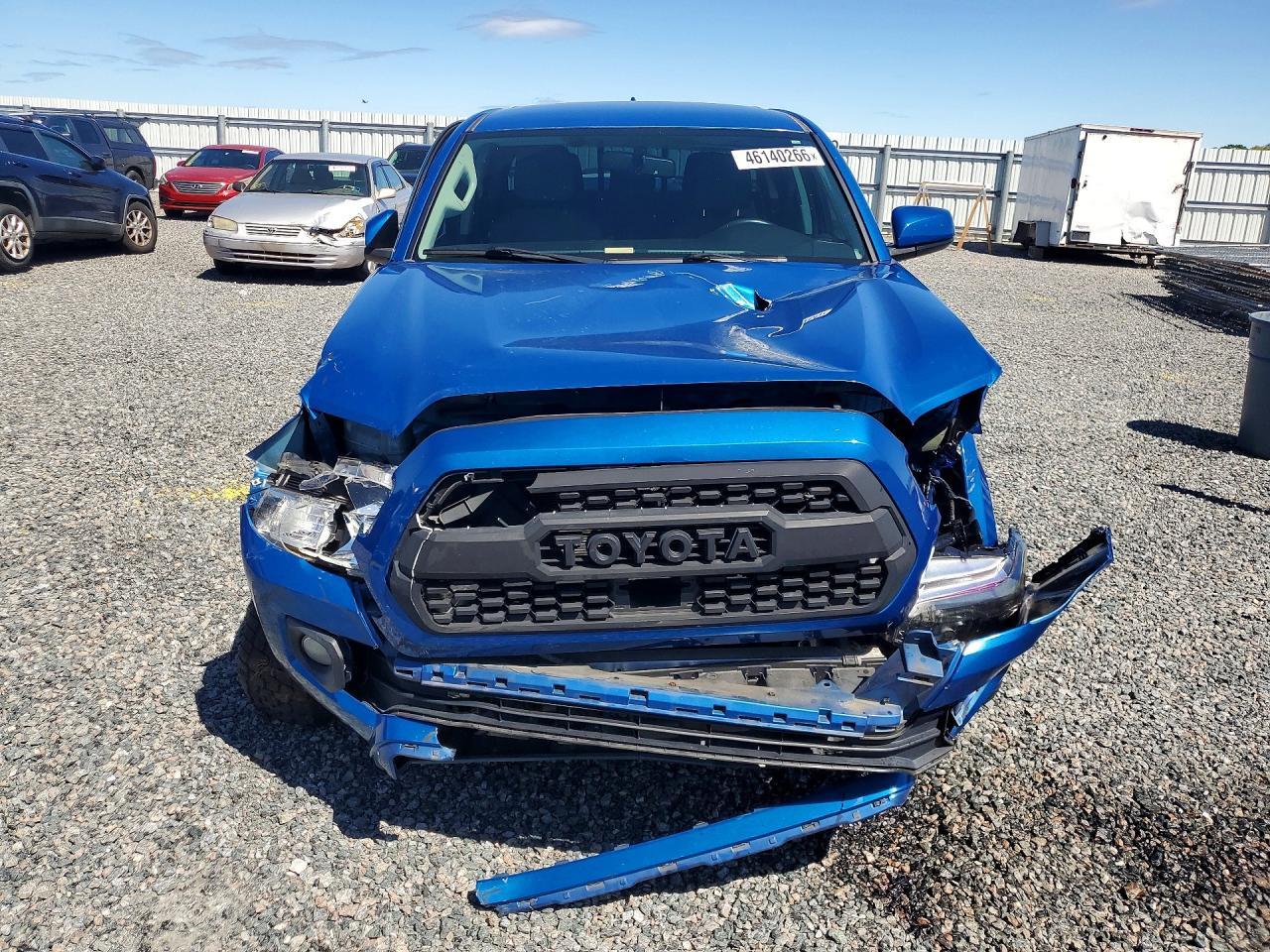 2017 Toyota Tacoma Sr5 V6 - Image 5