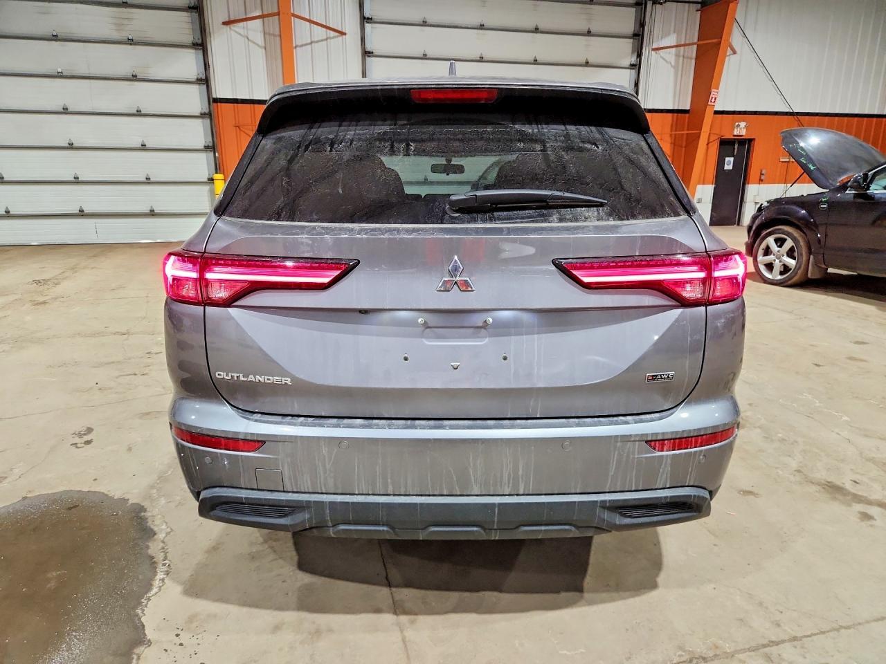 2024 Mitsubishi Outlander Es - Image 6