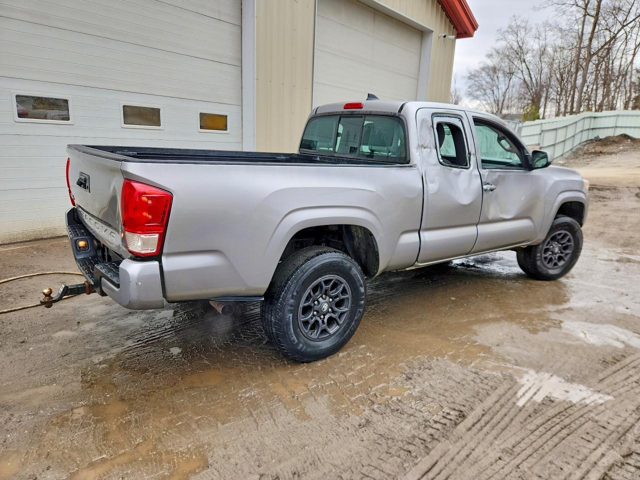 2016 Toyota Tacoma Sr - Фото 3