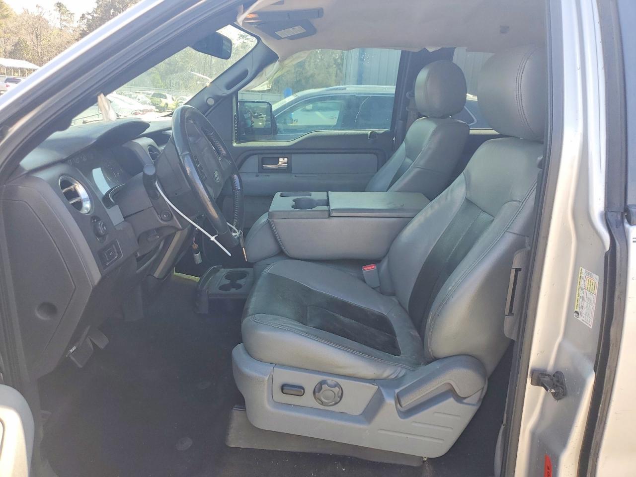 2012 Ford F150 Super Cab - Фото 7