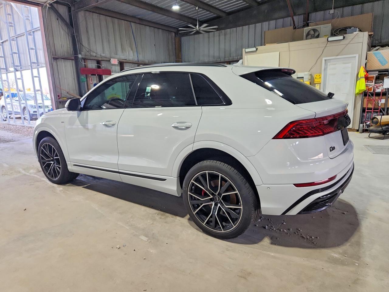 2022 Audi Q8 Premium Plus S-Line - Фото 2