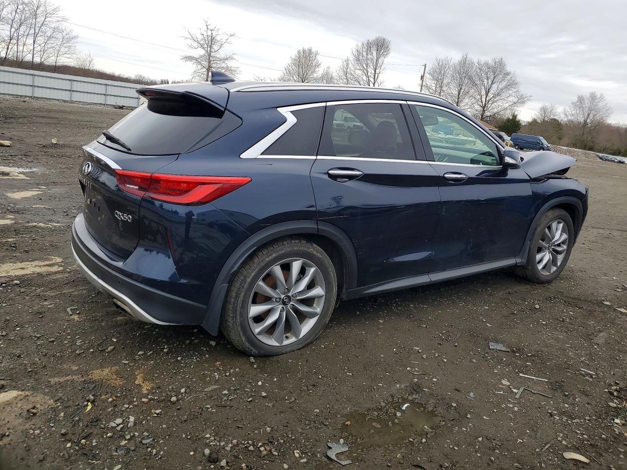 2021 Infiniti Qx50 Luxe - Image 3