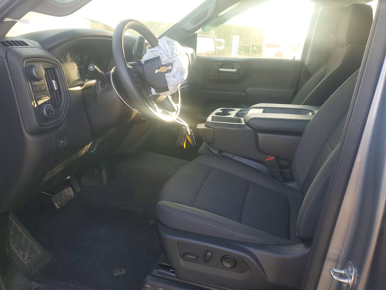2024 Chevrolet Silverado K1500 Custom - Фото 7