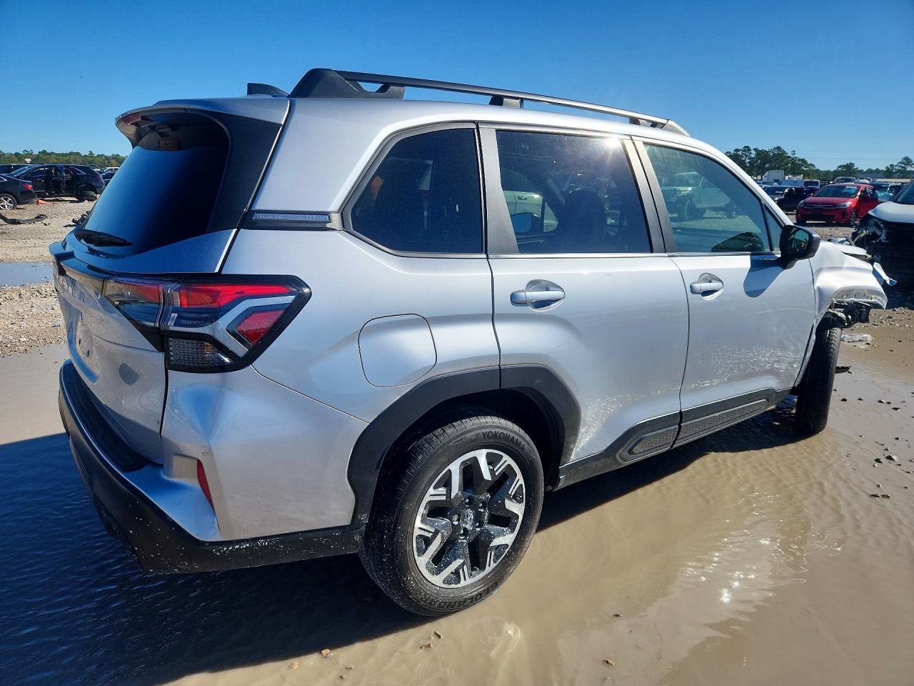 2025 Subaru Forester Premium - Фото 3