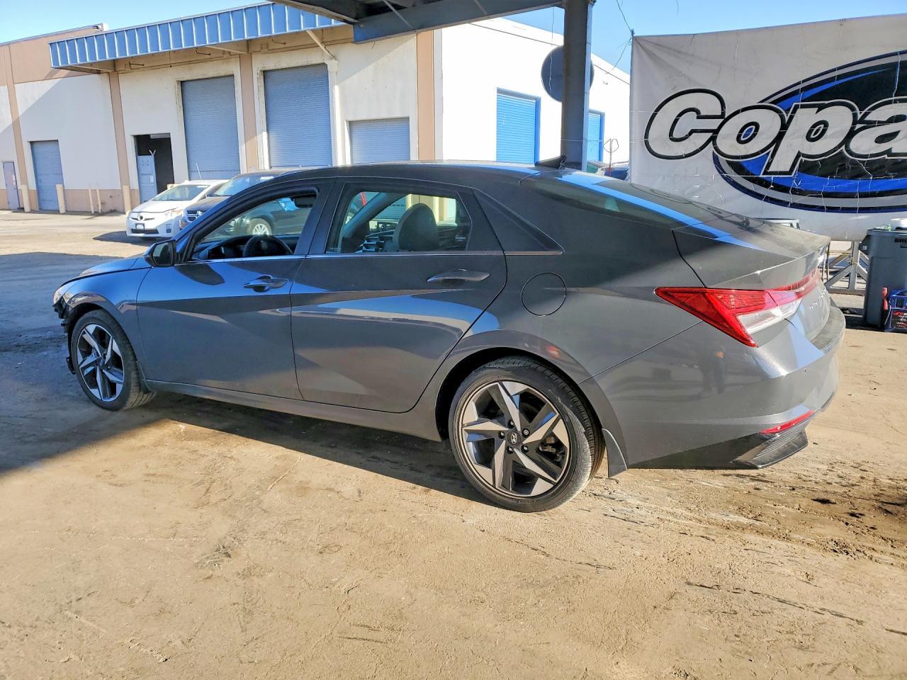 2023 Hyundai Elantra Hybrid Limited - Фото 2