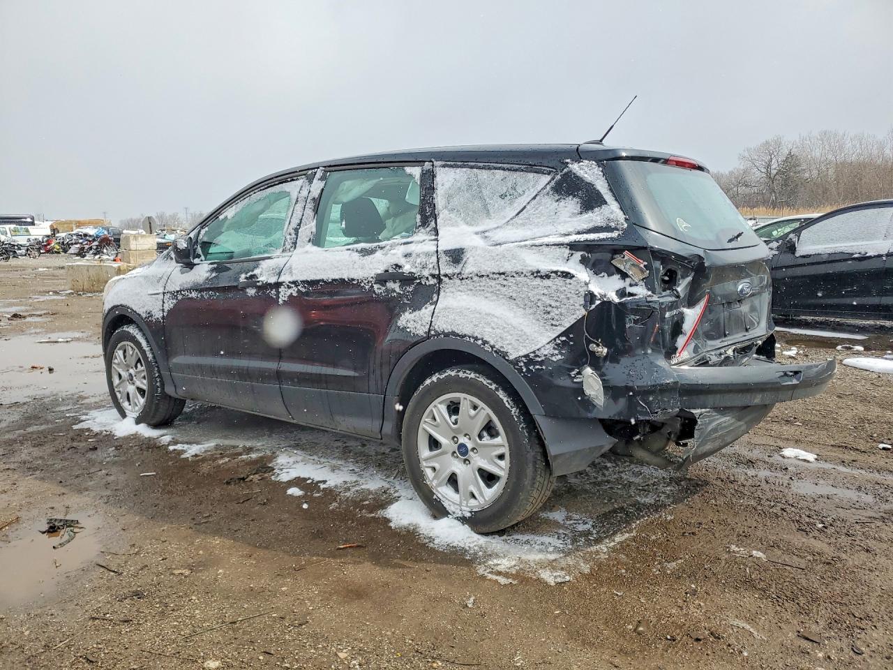 2016 Ford Escape S - Фото 2
