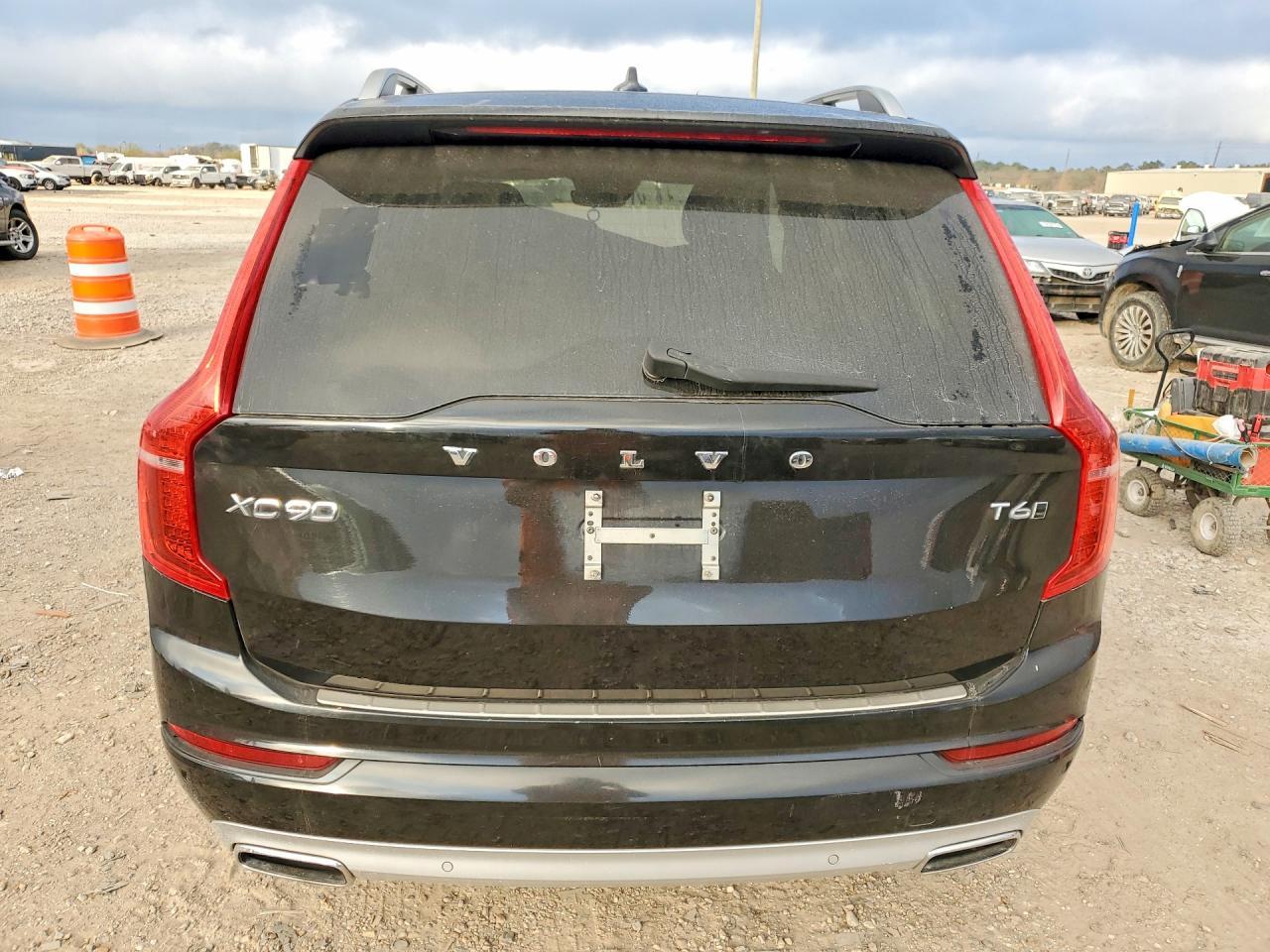 2016 Volvo Xc90 T6 Momentum - Фото 6