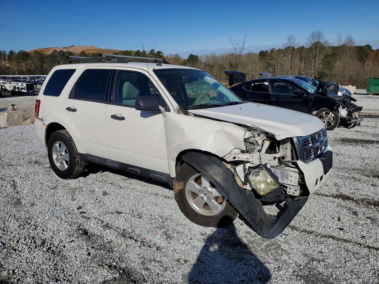 2011 Ford Escape Xlt - Image 4