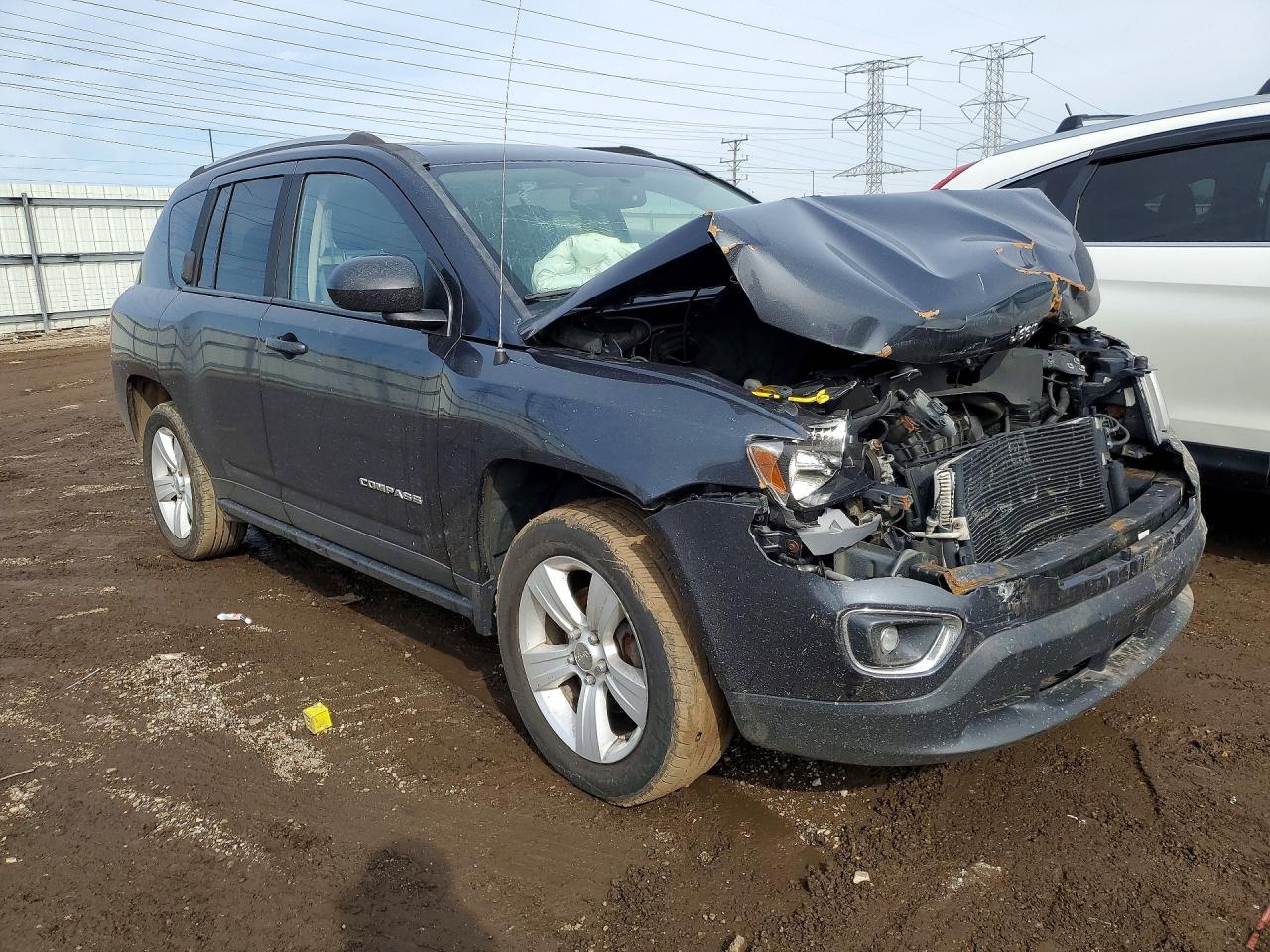 2015 Jeep Compass Latitude - Фото 4
