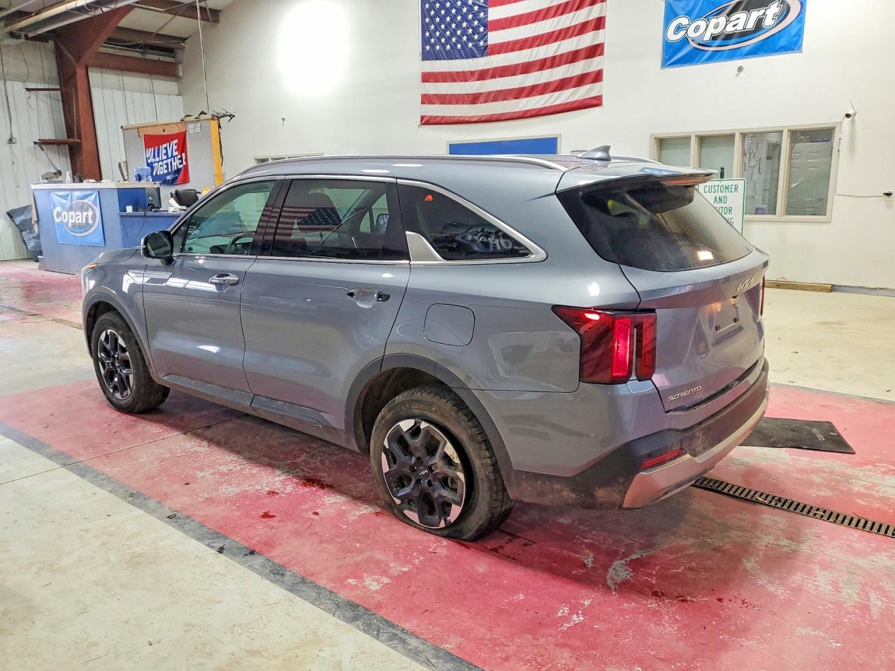 2024 Kia Sorento S - Image 2