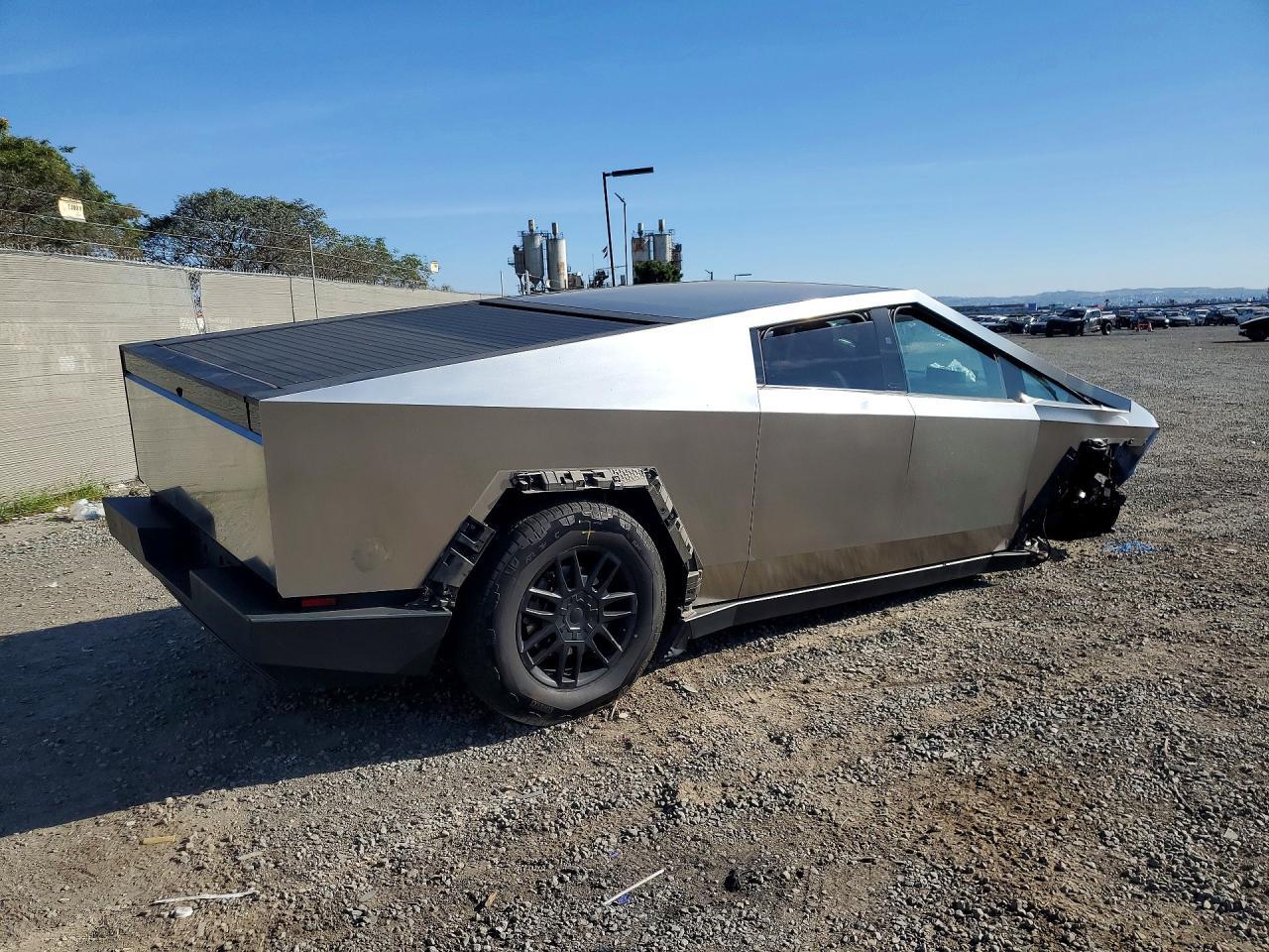 2024 Tesla Cybertruck - Фото 3