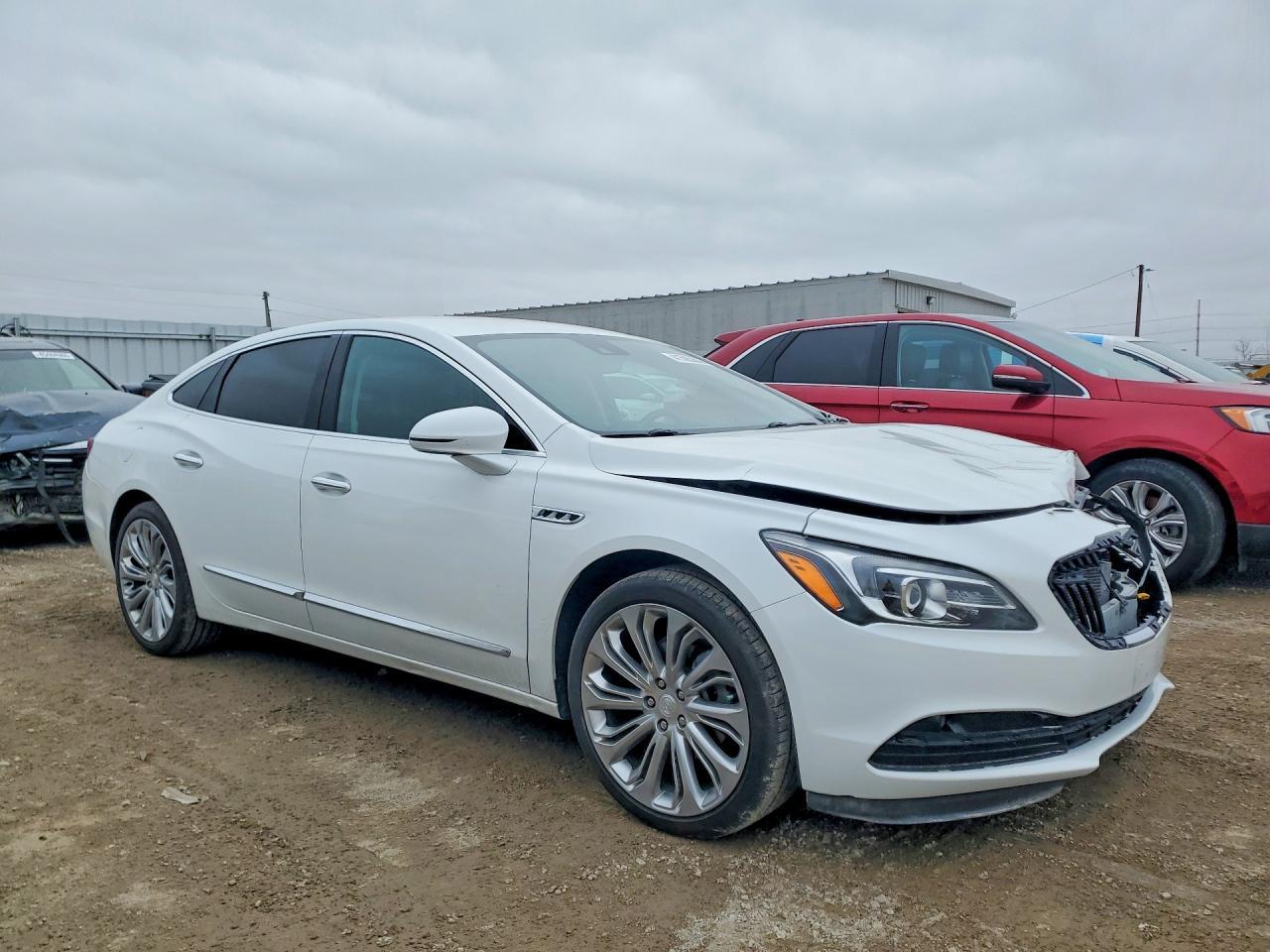 2017 Buick Lacrosse Premium - Image 4