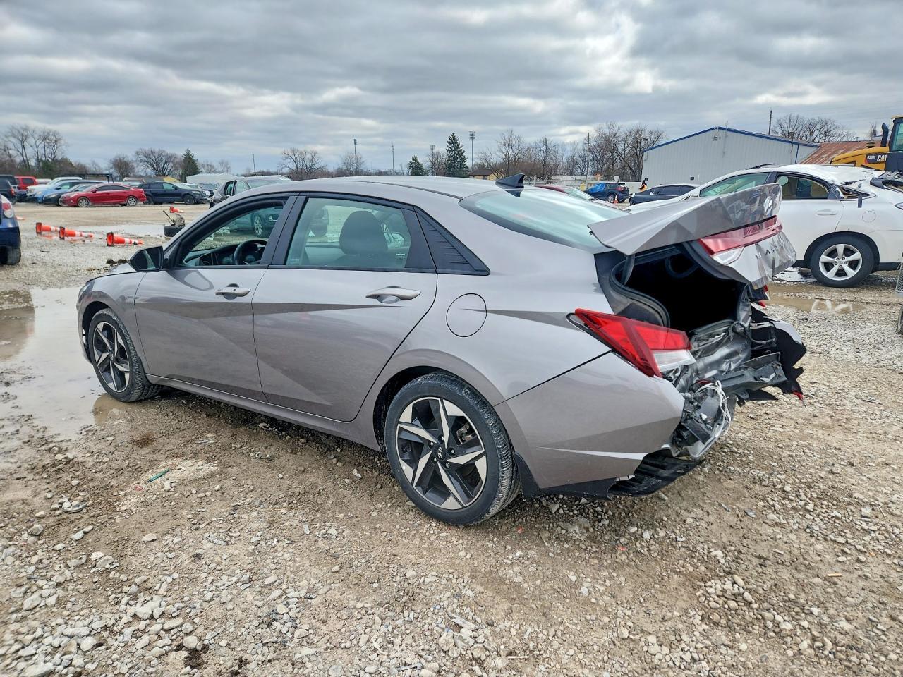 2023 Hyundai Elantra Sel - Image 2