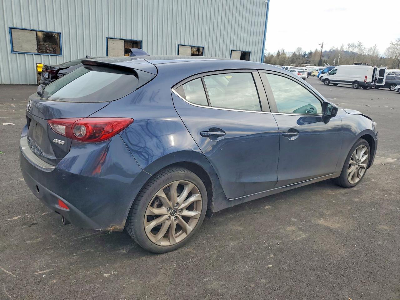 2014 Mazda 3 Touring - Image 3