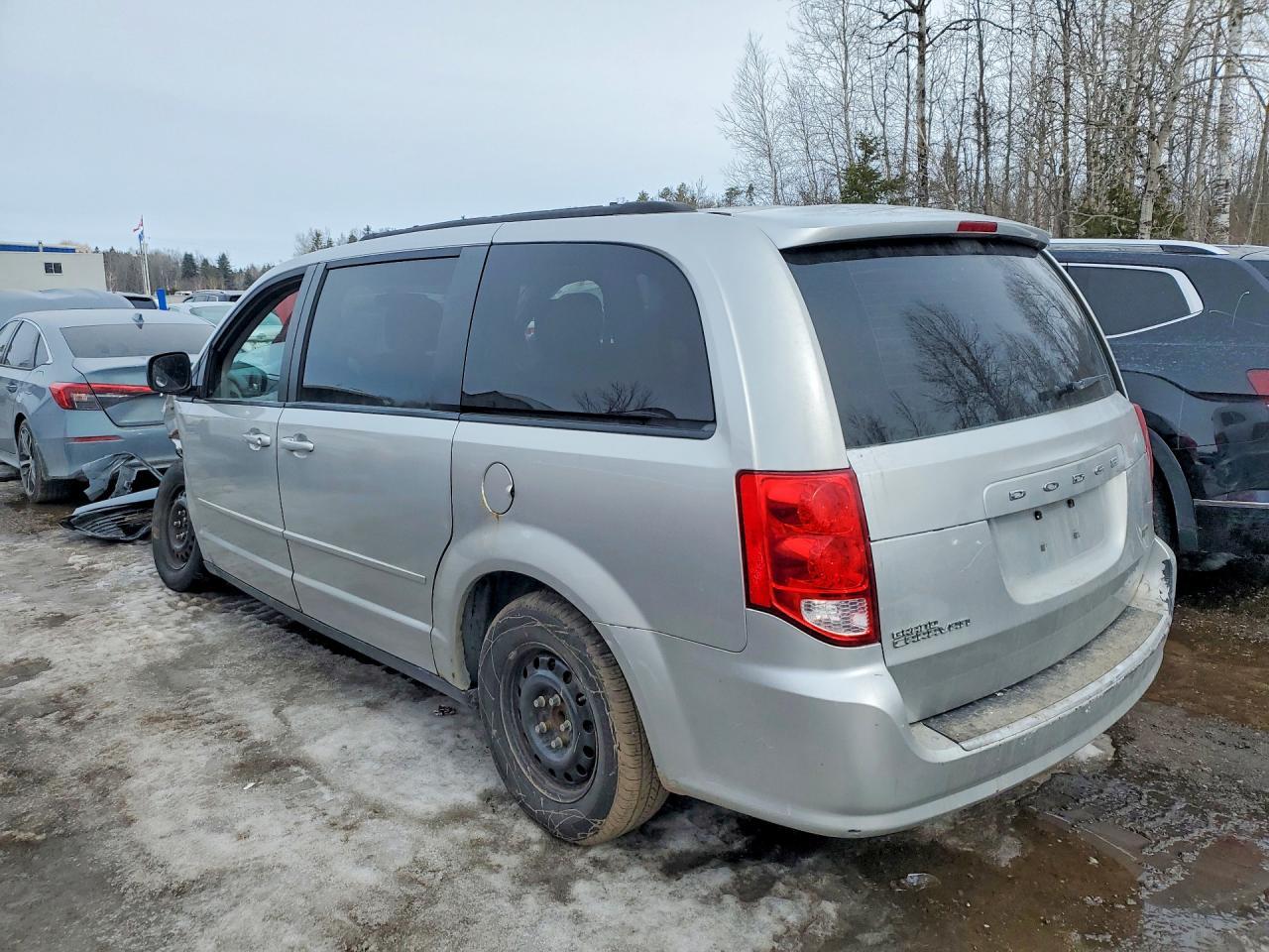 2011 Dodge Grand Caravan Express - Фото 2