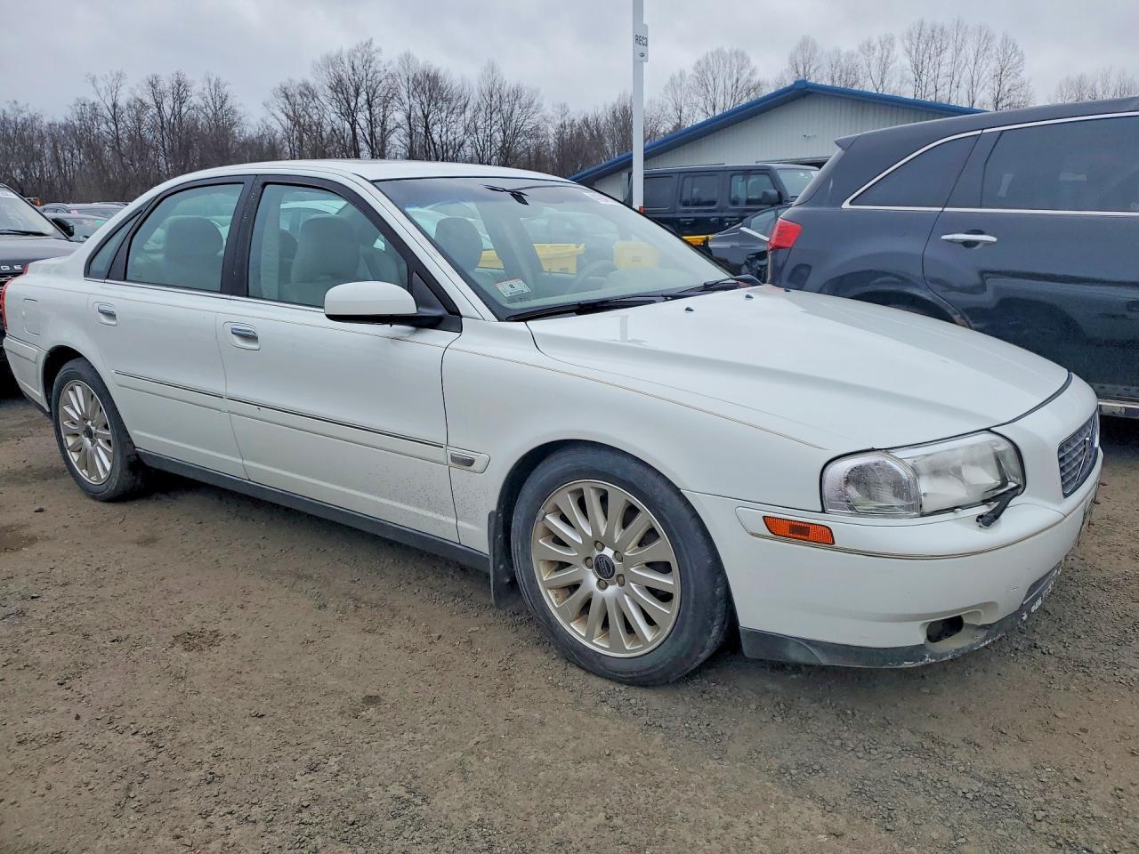 2004 Volvo S80 - Image 4