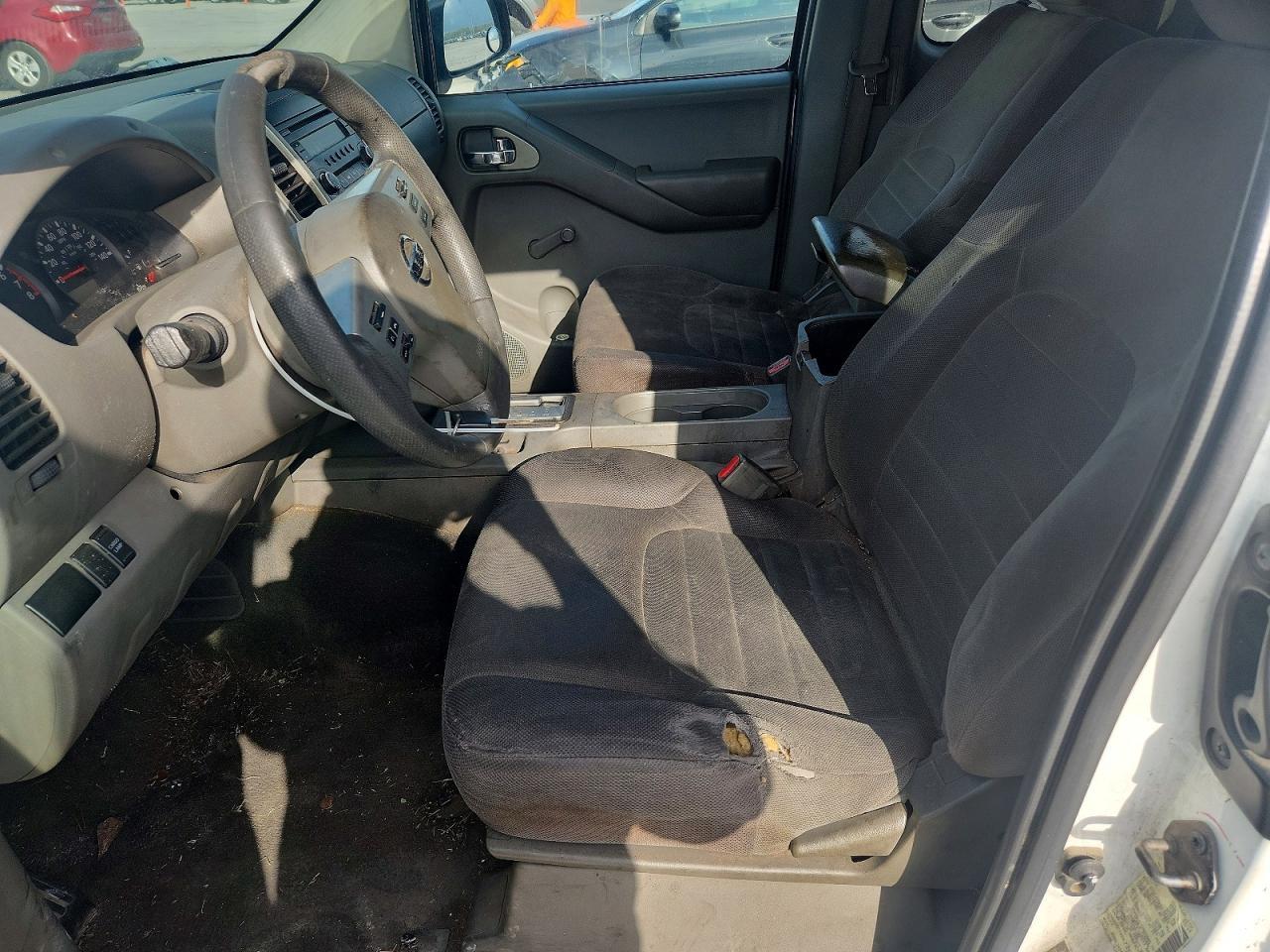 2014 Nissan Frontier S - Image 7