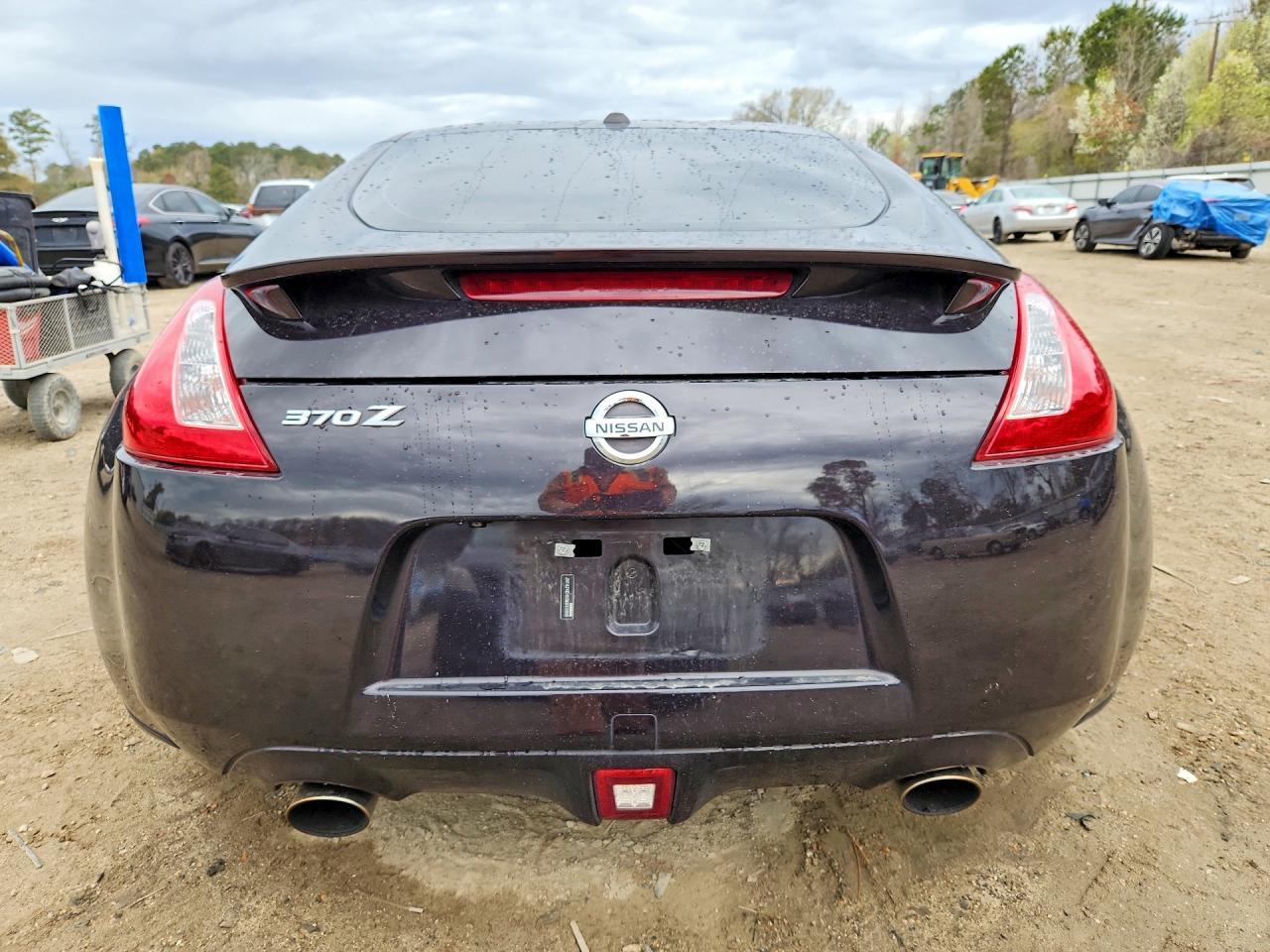 2016 Nissan 370Z Sport Tech - Image 6