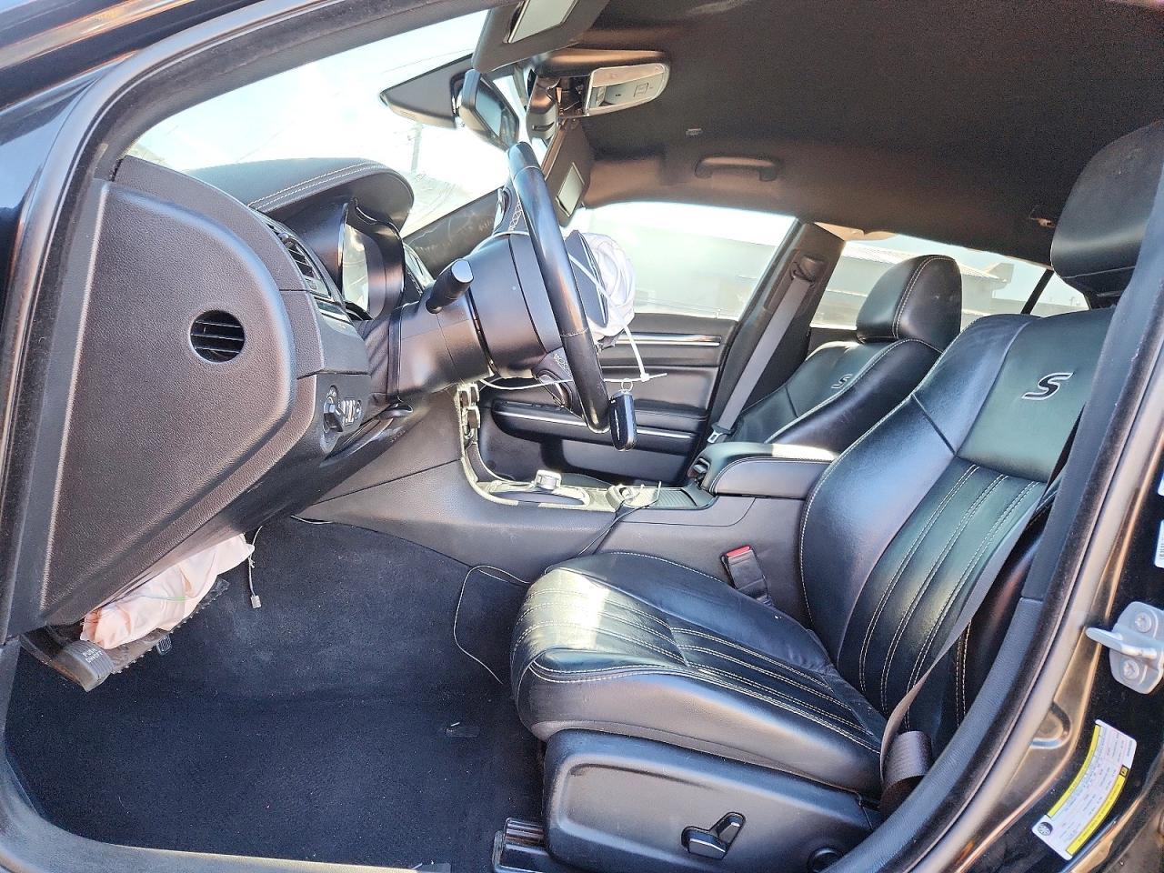 2019 Chrysler 300 S - Фото 7