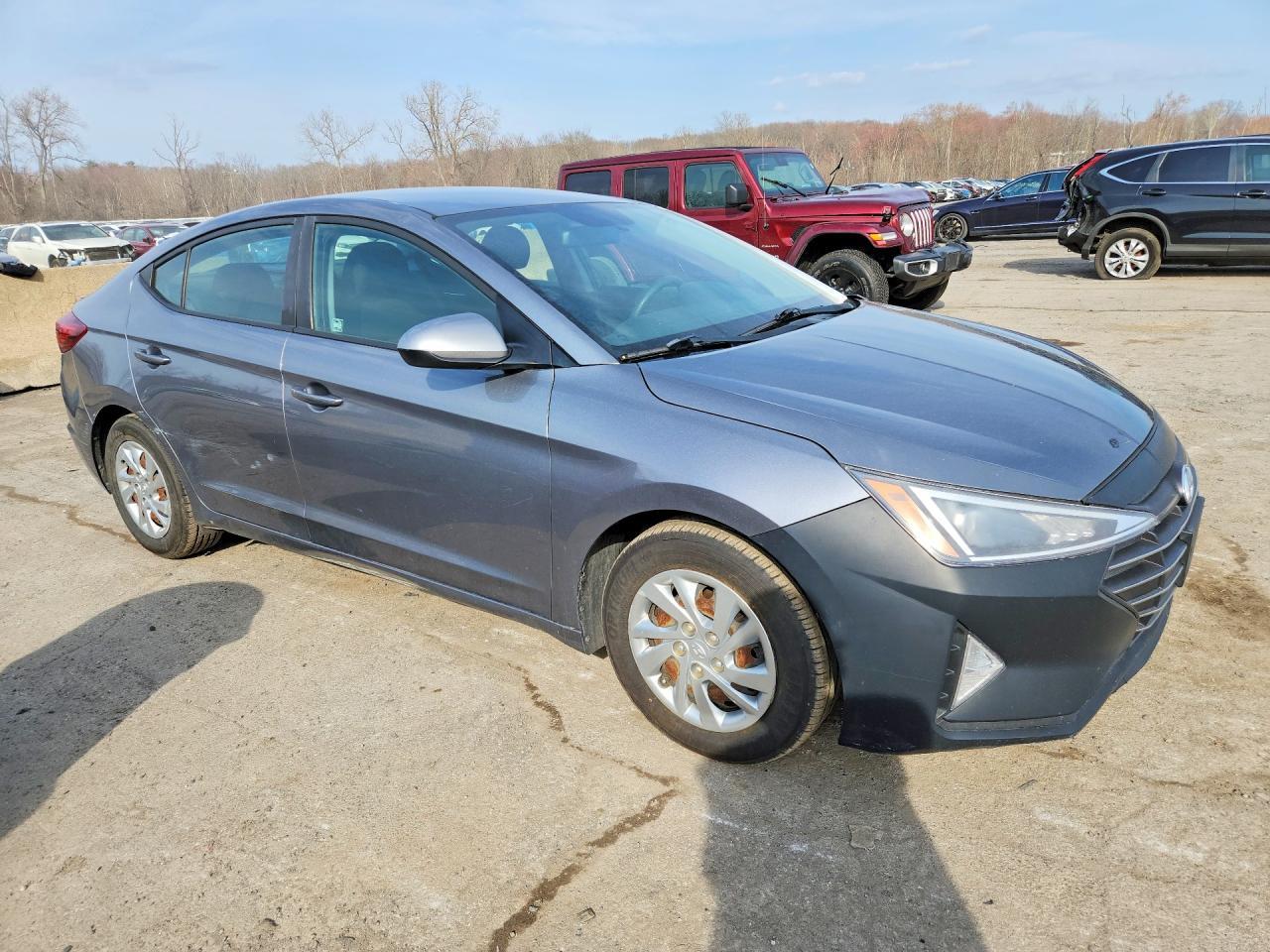 2019 Hyundai Elantra Se - Фото 4